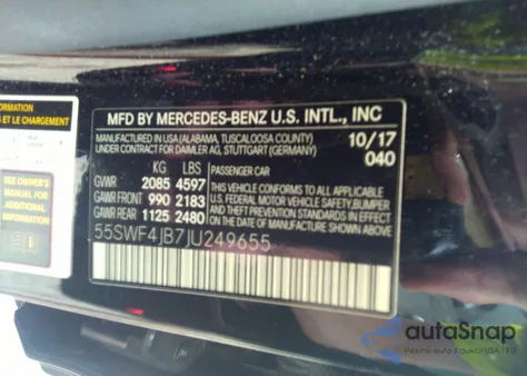 2018 Mercedes-Benz C 300 z USA, uszkodzony, nr VIN 55SWF4JB7JU249655